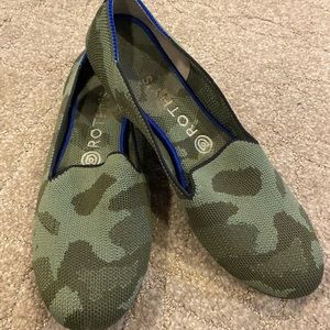 Rothys camo loafers size 8